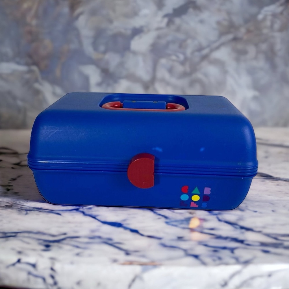 Caboodles Vintage Royal Blue Make Up Box Organizer 2622 Red Handle USA